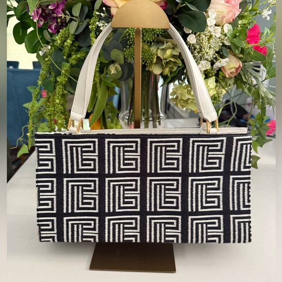 Balmain Signature B Black and White Handbag RARE Style - Picture 15 of 15